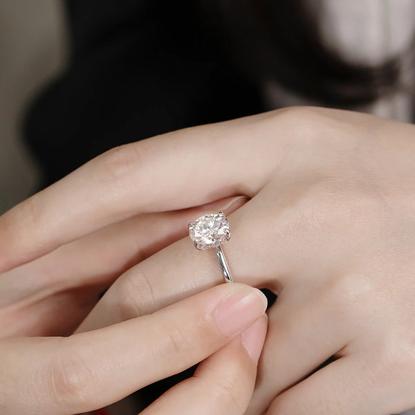 2CT VVS1 Oval Moissanite Rings 4 Prong Setting Sliver Ring